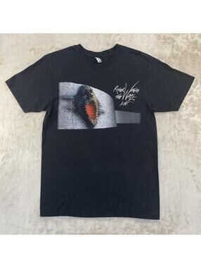 Roger Waters Shirt Men’s Medium Black The Wall Live 2010 Rock Band Music Tour